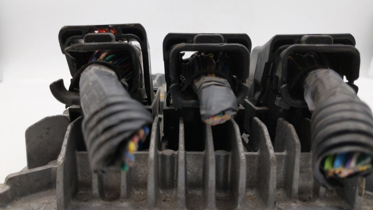 2017 Gmc Terrain PCM Engine Control Computer ECU ECM PCU OEM P/N:12666070 12667189, 12685918, 12670801 Fits Fits 2018 2019 2