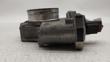 2016-2017 Gmc Terrain Throttle Body P/N:12669146AA 12670834AA Fits Fits 2016 2017 OEM Used Auto Parts