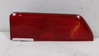 2016-2017 Gmc Terrain Tail Light Assembly Passenger Right OEM P/N:23454653 Fits Fits 2016 2017 OEM Used Auto Parts - Oemused