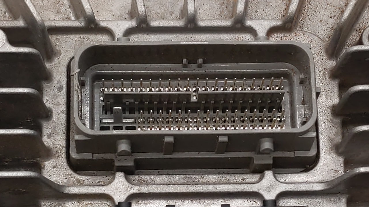 2017 Gmc Terrain PCM Engine Control Computer ECU ECM PCU OEM P/N:12666068 12667002, 12666070, 12667189 Fits Fits 2018 2019 O