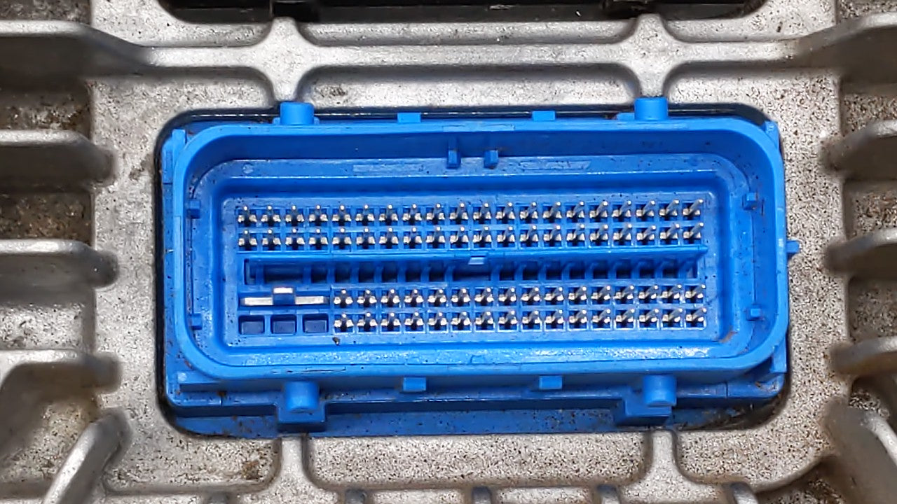 2017 Gmc Terrain PCM Engine Control Computer ECU ECM PCU OEM P/N:12666068 12667002, 12666070, 12667189 Fits Fits 2018 2019 O