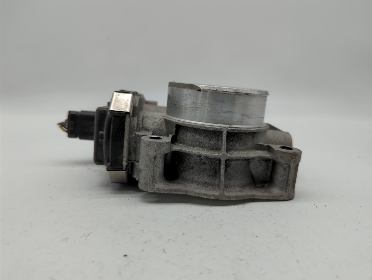2016-2017 Gmc Terrain Throttle Body P/N:12669146AA 12670834AA Fits Fits 2016 2017 OEM Used Auto Parts - Oemusedautoparts1.co