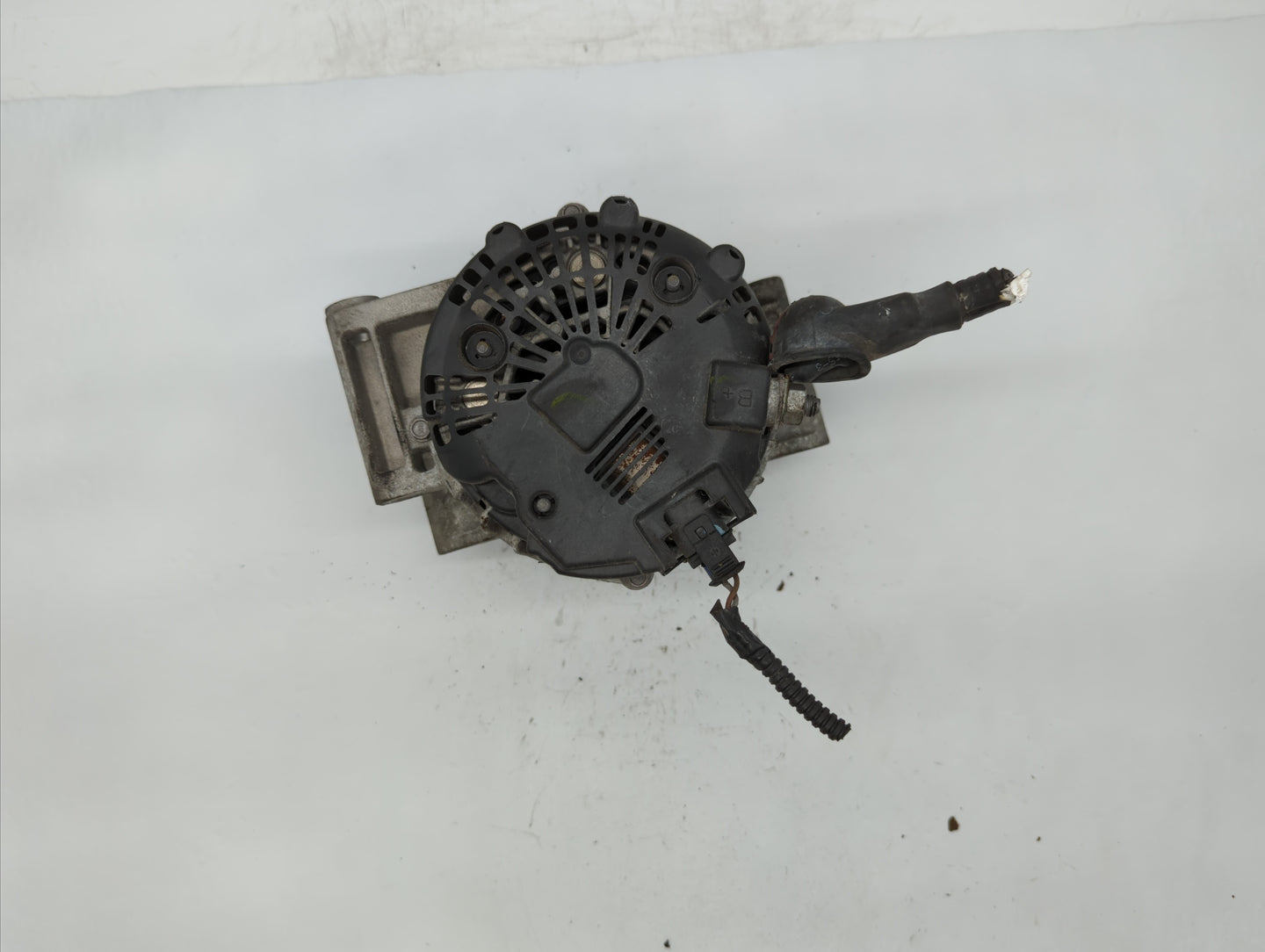 2010-2017 Gmc Terrain Alternator Replacement Generator Charging Assembly Engine OEM P/N:13588328 13512759 Fits OEM Used Auto