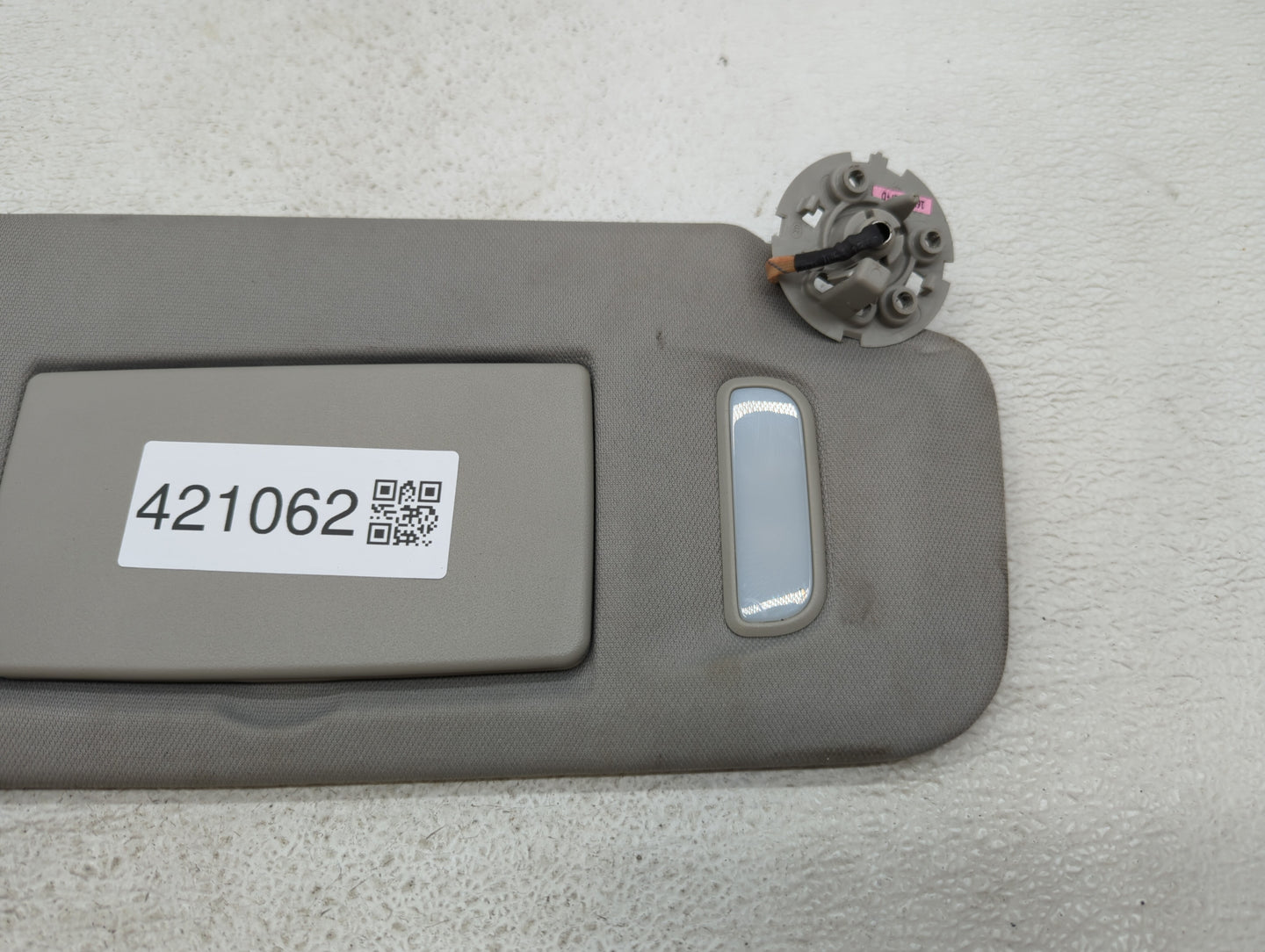 2010-2017 Gmc Terrain Sun Visor Shade Replacement Passenger Right Mirror Fits Fits 2010 2011 2012 2013 2014 2015 2016 2017 O