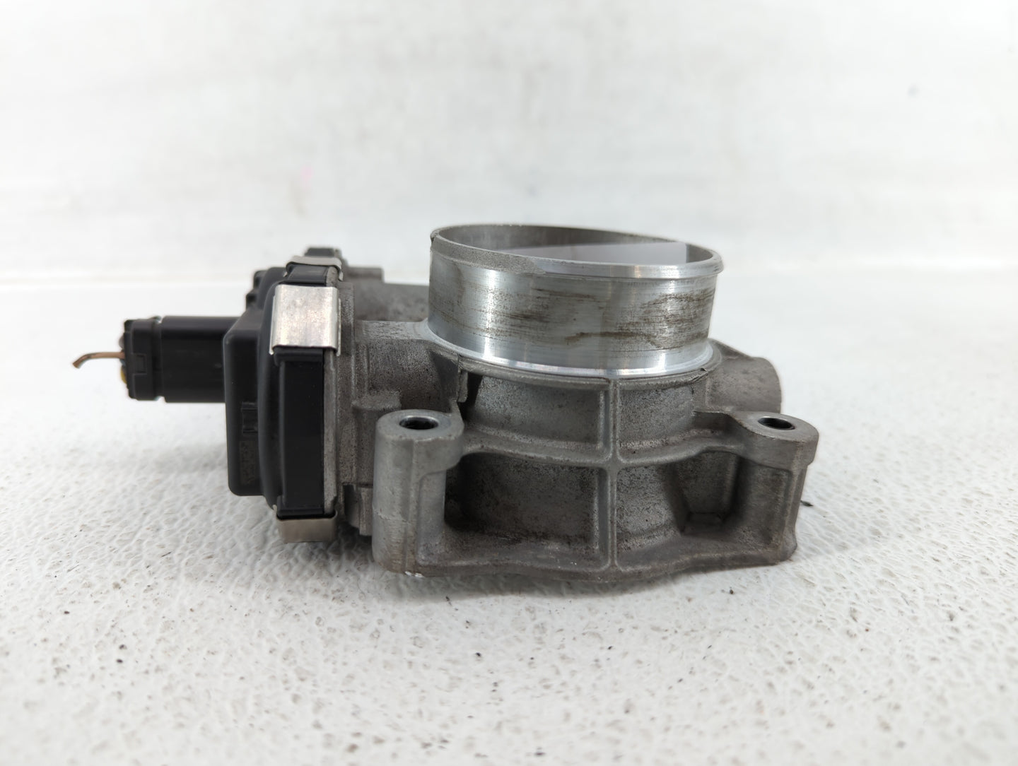 2016-2017 Gmc Terrain Throttle Body P/N:12669146AA Fits Fits 2016 2017 OEM Used Auto Parts - Oemusedautoparts1.com