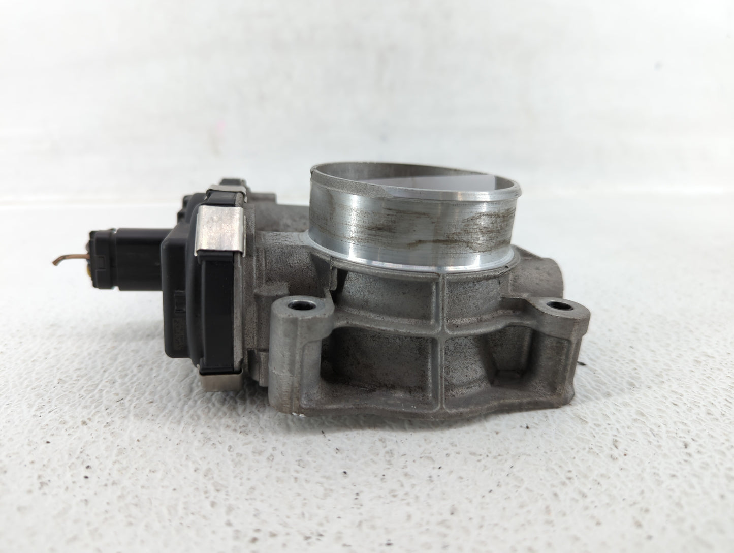 2016-2017 Gmc Terrain Throttle Body P/N:12669146AA Fits Fits 2016 2017 OEM Used Auto Parts - Oemusedautoparts1.com