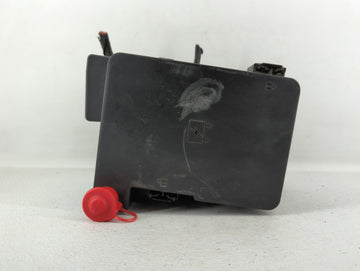 2016-2017 Gmc Terrain Fusebox Fuse Box Panel Relay Module P/N:84080470_01 23325532_01 Fits Fits 2016 2017 OEM Used Auto Part