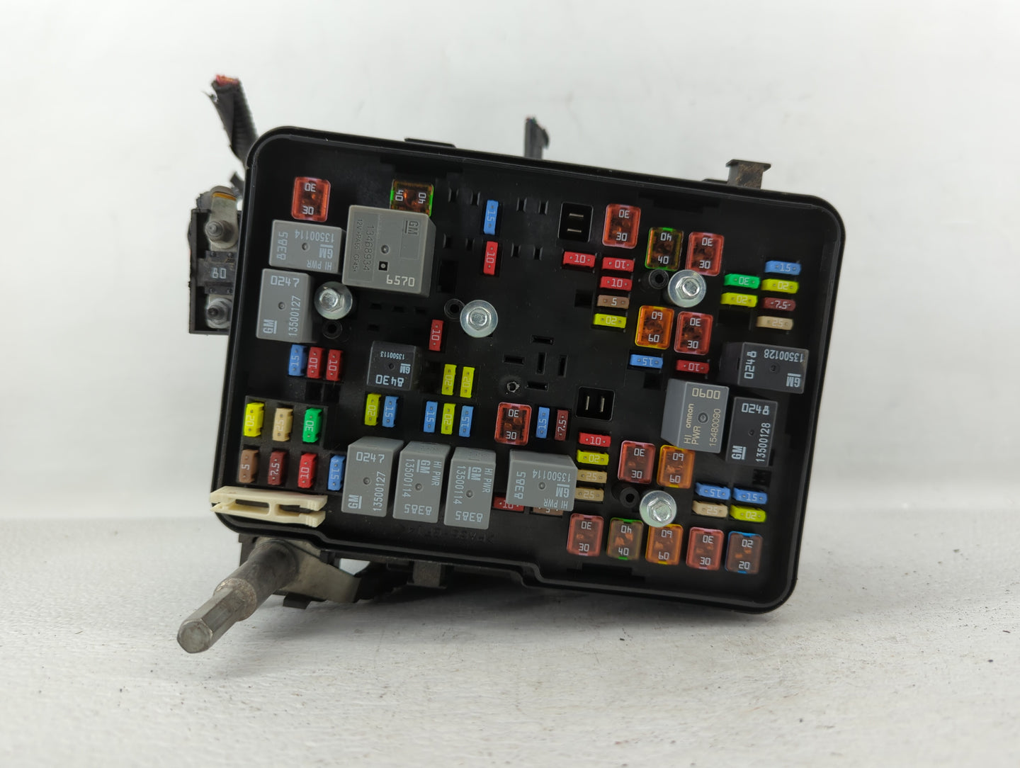 2016-2017 Gmc Terrain Fusebox Fuse Box Panel Relay Module P/N:84080470_01 23325532_01 Fits Fits 2016 2017 OEM Used Auto Part