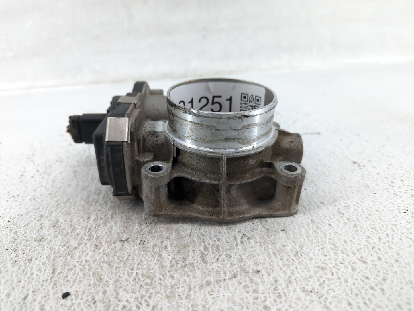 2016-2017 Gmc Terrain Throttle Body P/N:12669146AA Fits Fits 2016 2017 OEM Used Auto Parts - Oemusedautoparts1.com