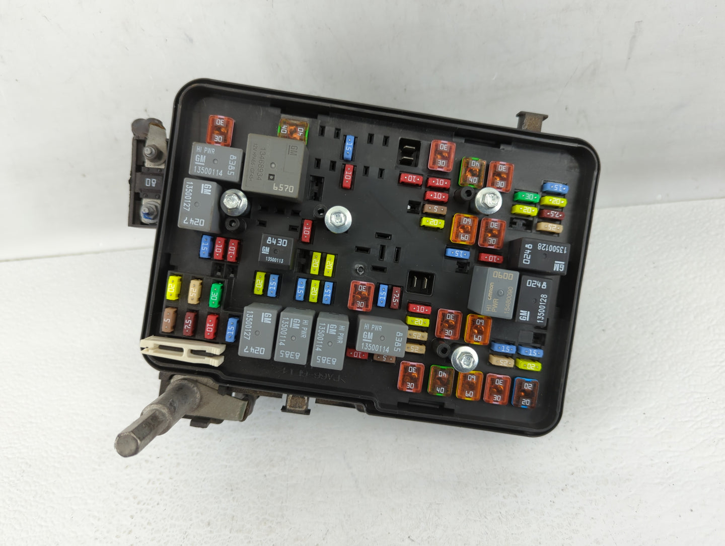2016-2017 Gmc Terrain Fusebox Fuse Box Panel Relay Module P/N:84080470_01 Fits Fits 2016 2017 OEM Used Auto Parts - Oemuseda