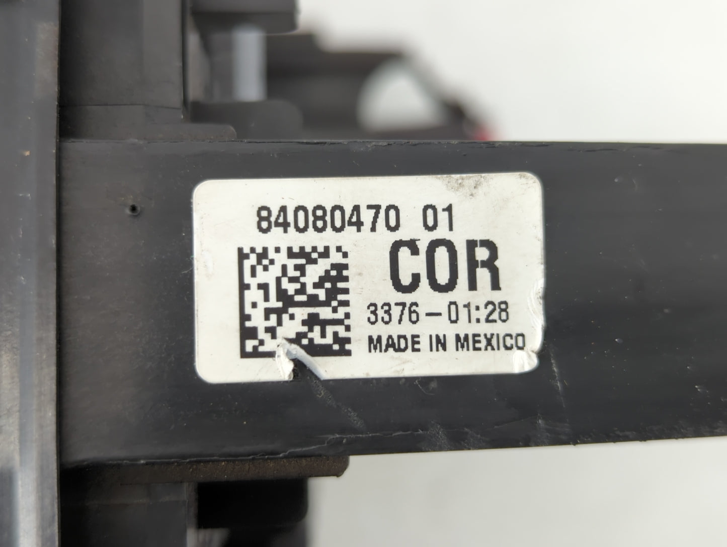 2016-2017 Gmc Terrain Fusebox Fuse Box Panel Relay Module P/N:84080470_01 Fits Fits 2016 2017 OEM Used Auto Parts - Oemuseda