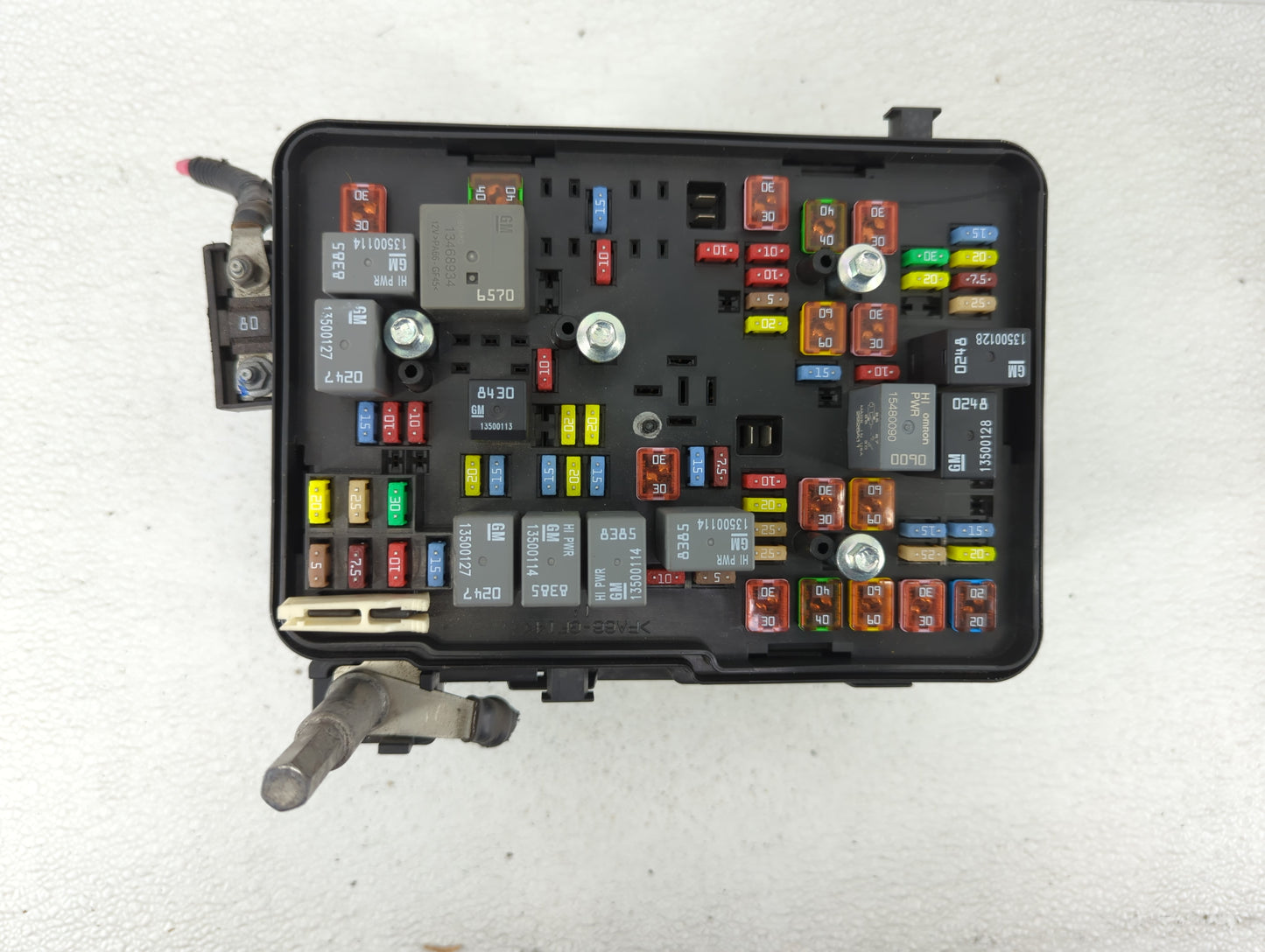 2016-2017 Gmc Terrain Fusebox Fuse Box Panel Relay Module P/N:84080470 Fits Fits 2016 2017 OEM Used Auto Parts - Oemusedauto