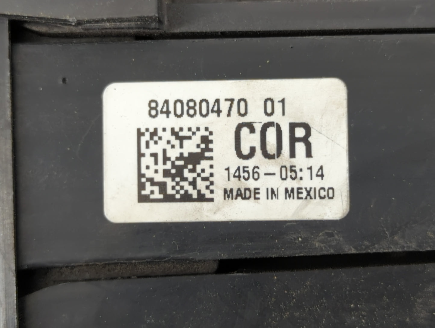 2016-2017 Gmc Terrain Fusebox Fuse Box Panel Relay Module P/N:84080470 Fits Fits 2016 2017 OEM Used Auto Parts - Oemusedauto