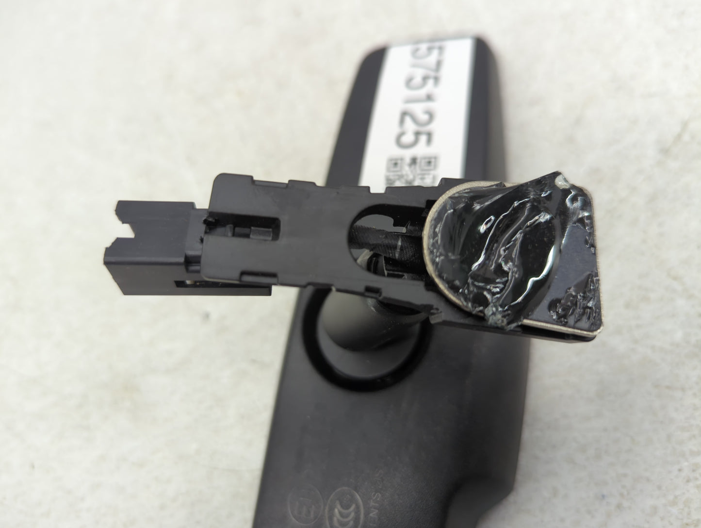 2010-2017 Gmc Terrain Interior Rear View Mirror Replacement OEM P/N:E11026538 Fits OEM Used Auto Parts - Oemusedautoparts1.c