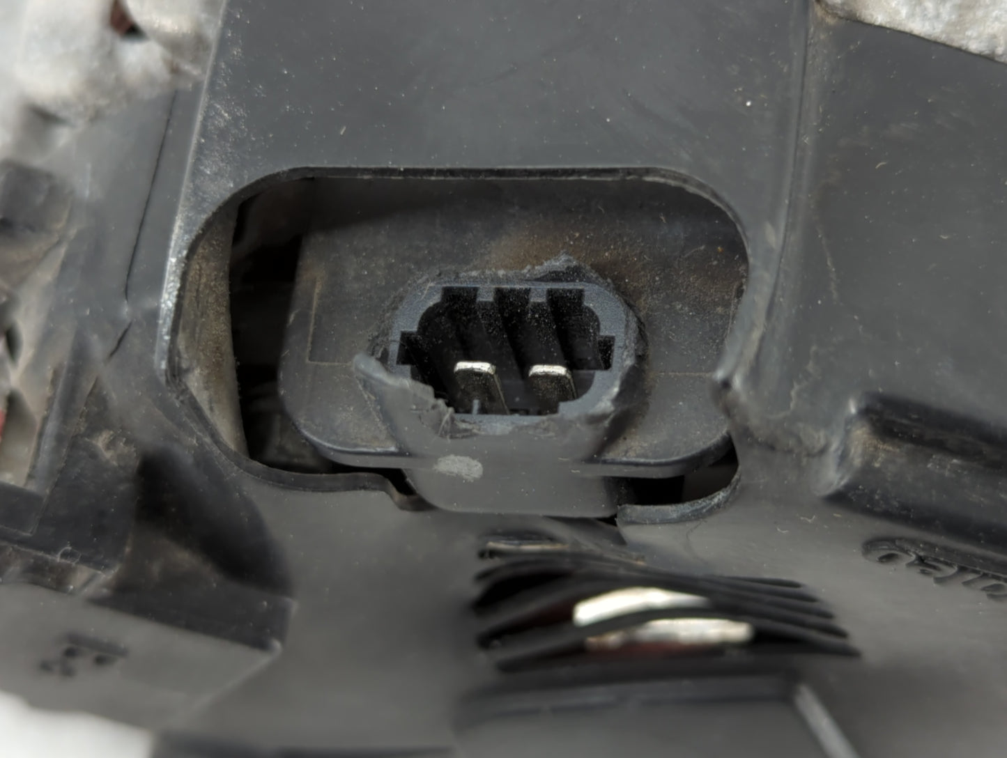 2010-2017 Gmc Terrain Alternator Replacement Generator Charging Assembly Engine OEM P/N:13588328 Fits OEM Used Auto Parts - 