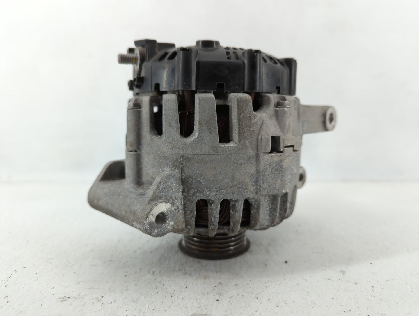 2010-2017 Gmc Terrain Alternator Replacement Generator Charging Assembly Engine OEM P/N:13588328 Fits OEM Used Auto Parts - 