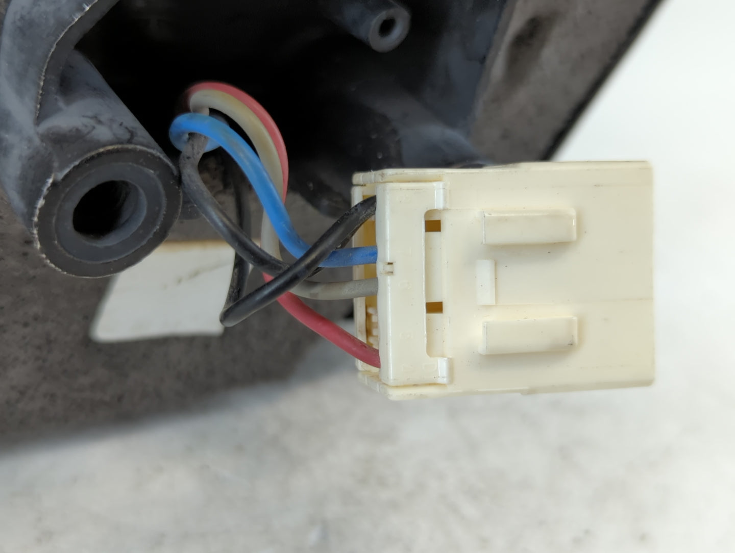 2010-2017 Gmc Terrain Car Starter Motor Solenoid OEM P/N:GM12669317 Fits OEM Used Auto Parts - Oemusedautoparts1.com