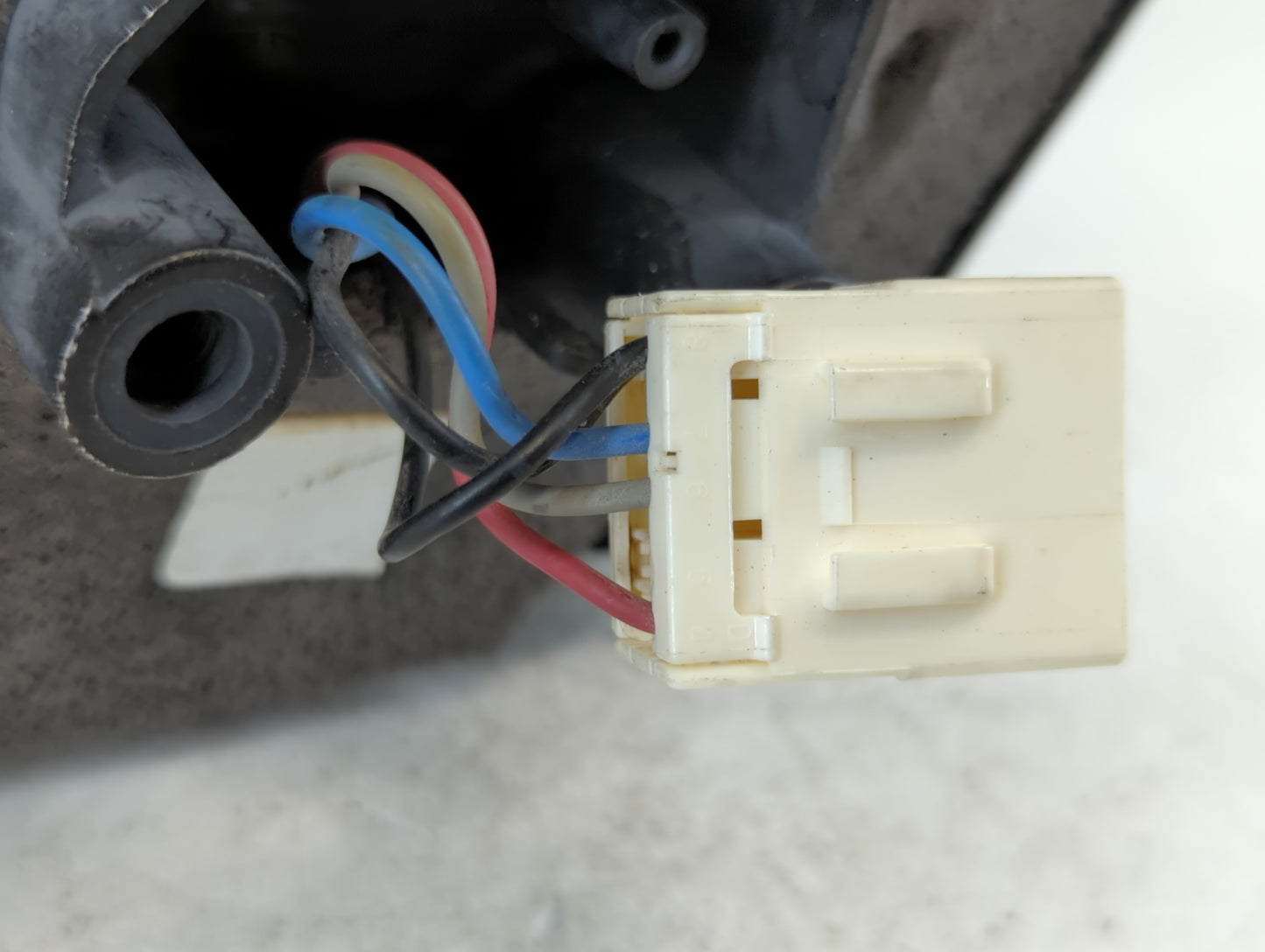 2010-2017 Gmc Terrain Car Starter Motor Solenoid OEM P/N:GM12669317 Fits OEM Used Auto Parts - Oemusedautoparts1.com