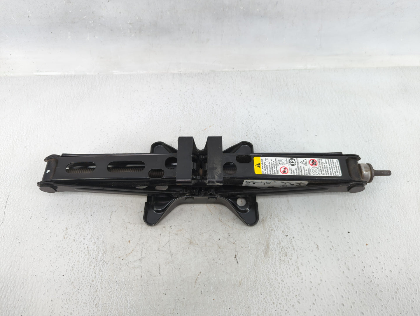 2017 Gmc Terrain Spare Scissor Car Jack - Oemusedautoparts1.com