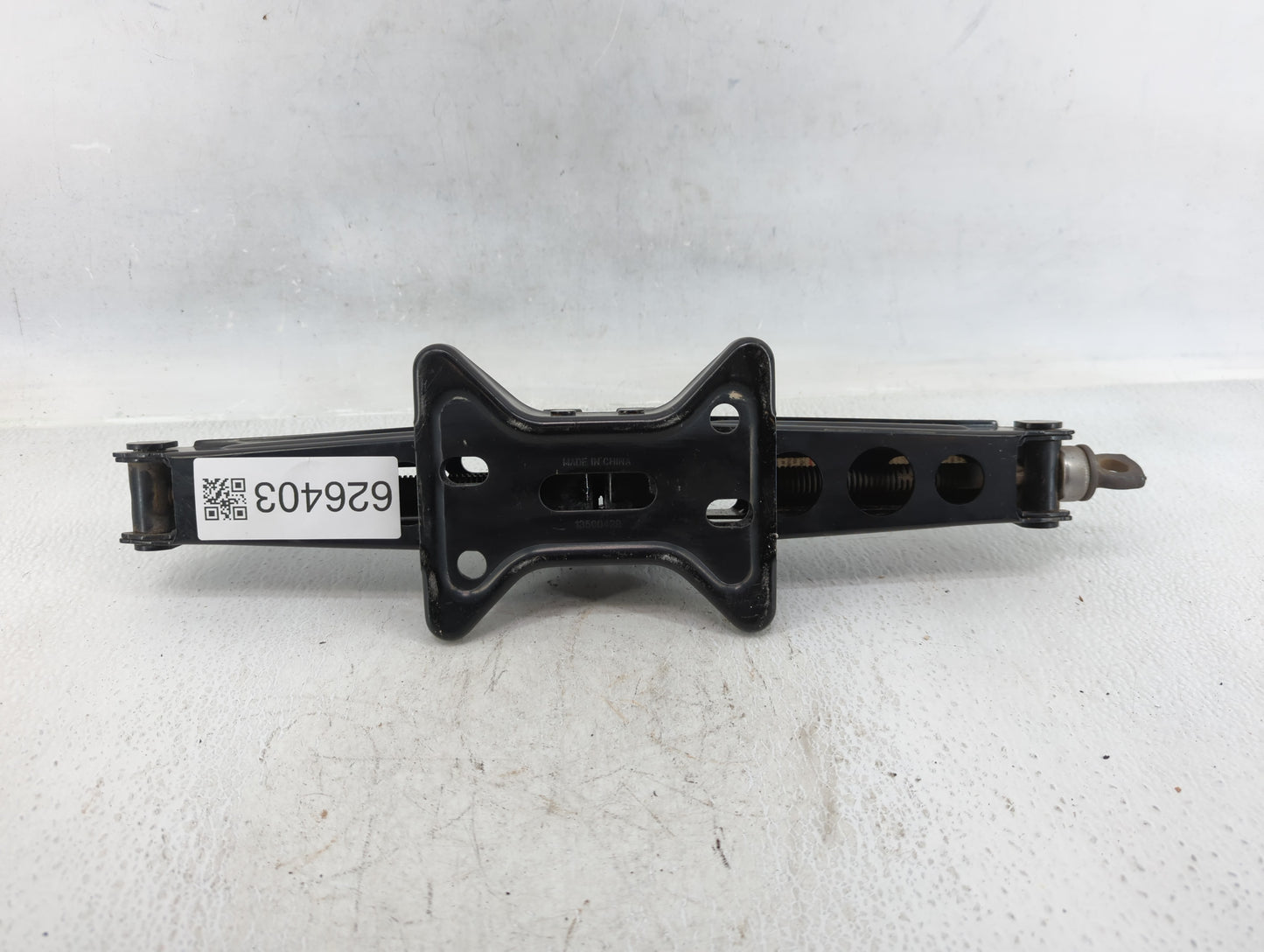 2017 Gmc Terrain Spare Scissor Car Jack - Oemusedautoparts1.com