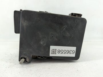 2016-2017 Gmc Terrain Fusebox Fuse Box Panel Relay Module P/N:84080470 01 Fits Fits 2016 2017 OEM Used Auto Parts - Oemuseda
