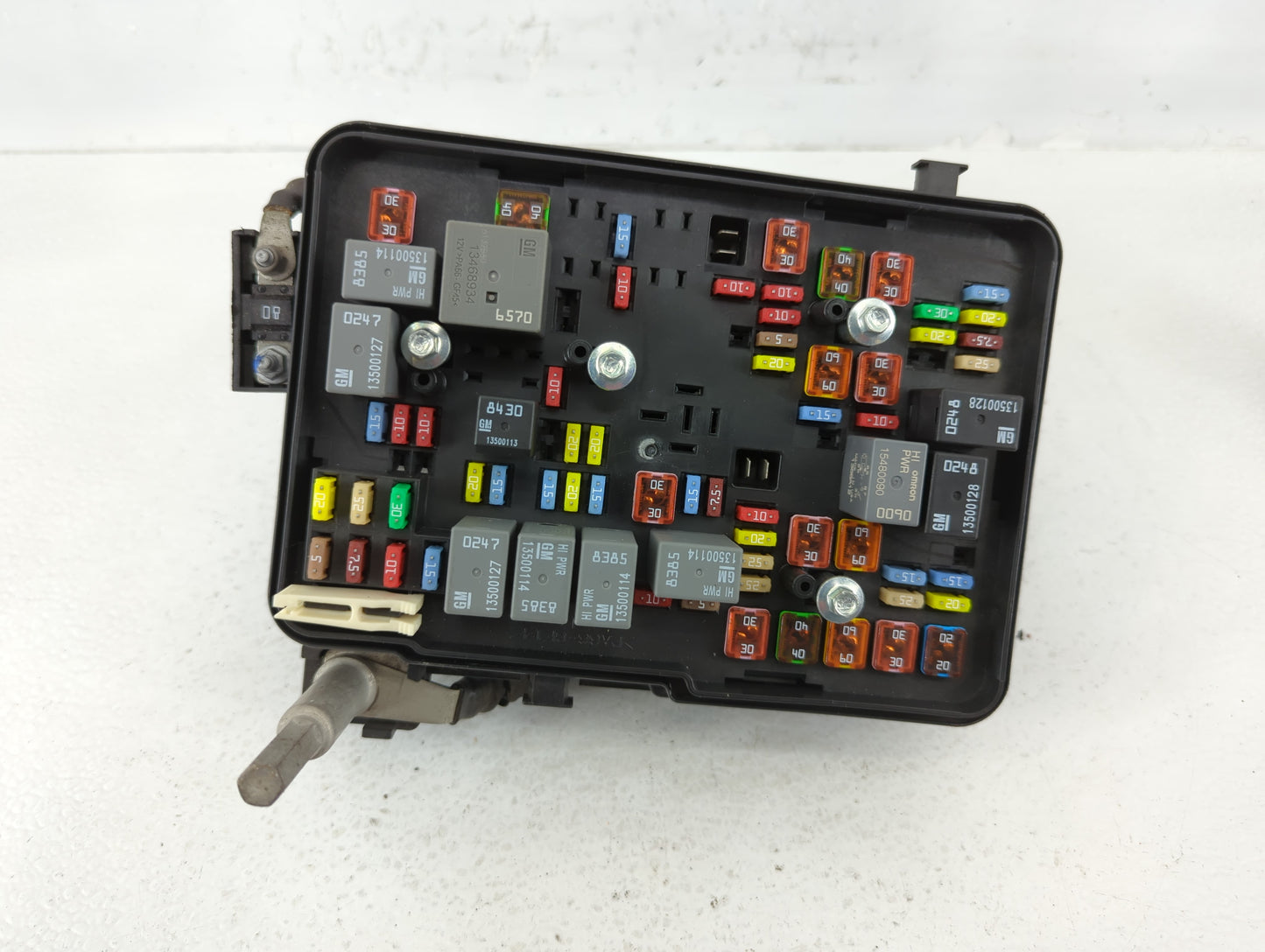 2016-2017 Gmc Terrain Fusebox Fuse Box Panel Relay Module P/N:84080470_01 Fits Fits 2016 2017 OEM Used Auto Parts - Oemuseda