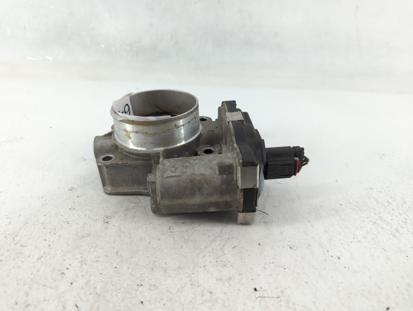 2016-2017 Gmc Terrain Throttle Body P/N:12670834A Fits Fits 2016 2017 OEM Used Auto Parts - Oemusedautoparts1.com