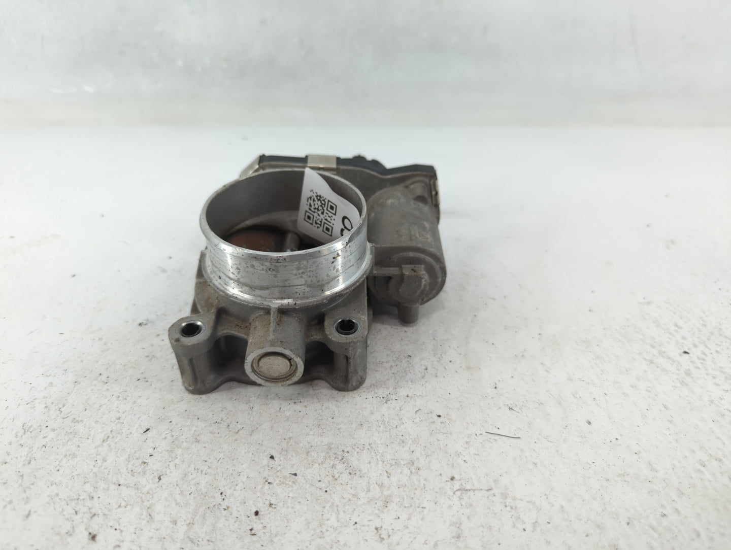 2016-2017 Gmc Terrain Throttle Body P/N:12670834A Fits Fits 2016 2017 OEM Used Auto Parts - Oemusedautoparts1.com