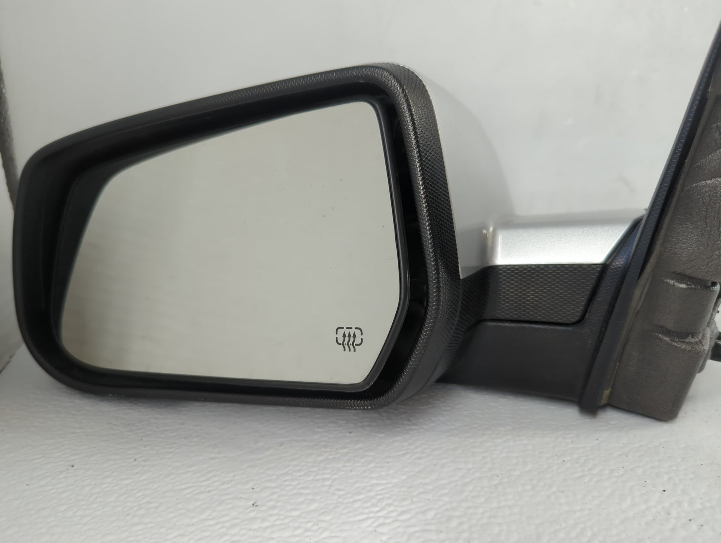 2015-2017 Gmc Terrain Driver Side View Mirror - Left Door Mirror OEM Used - Oemusedautoparts1.com