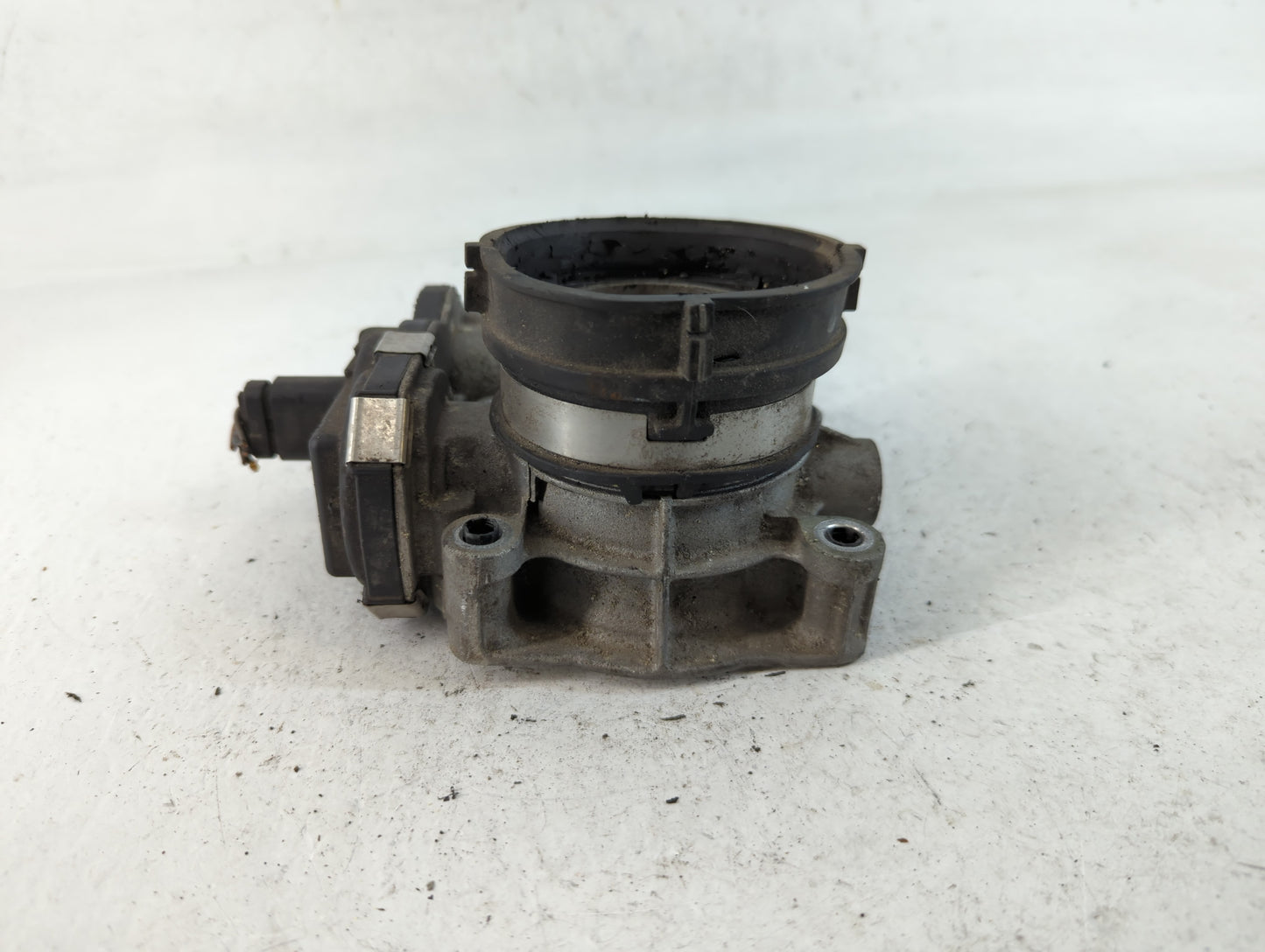 2016-2017 Gmc Terrain Throttle Body P/N:12670834AA Fits Fits 2016 2017 OEM Used Auto Parts - Oemusedautoparts1.com