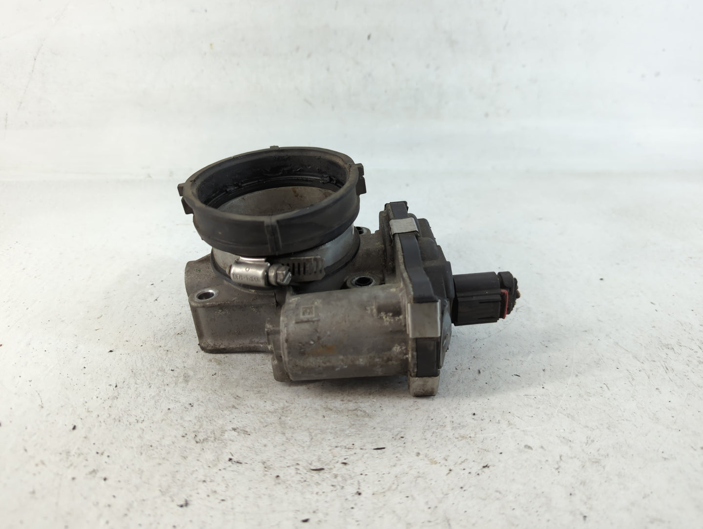 2016-2017 Gmc Terrain Throttle Body P/N:12670834AA Fits Fits 2016 2017 OEM Used Auto Parts - Oemusedautoparts1.com