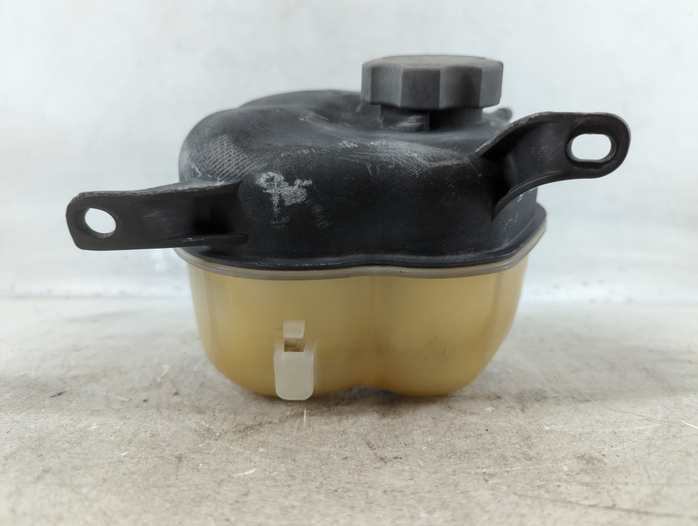 2010-2017 Gmc Terrain Windshield Washer Fluid Reservoir Bottle Oem - Oemusedautoparts1.com