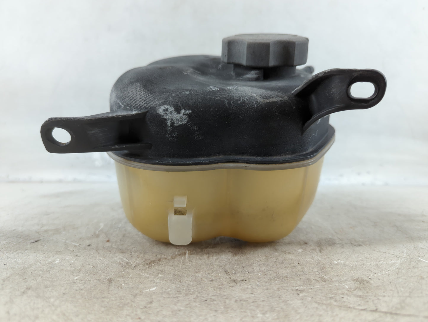 2010-2017 Gmc Terrain Windshield Washer Fluid Reservoir Bottle Oem - Oemusedautoparts1.com