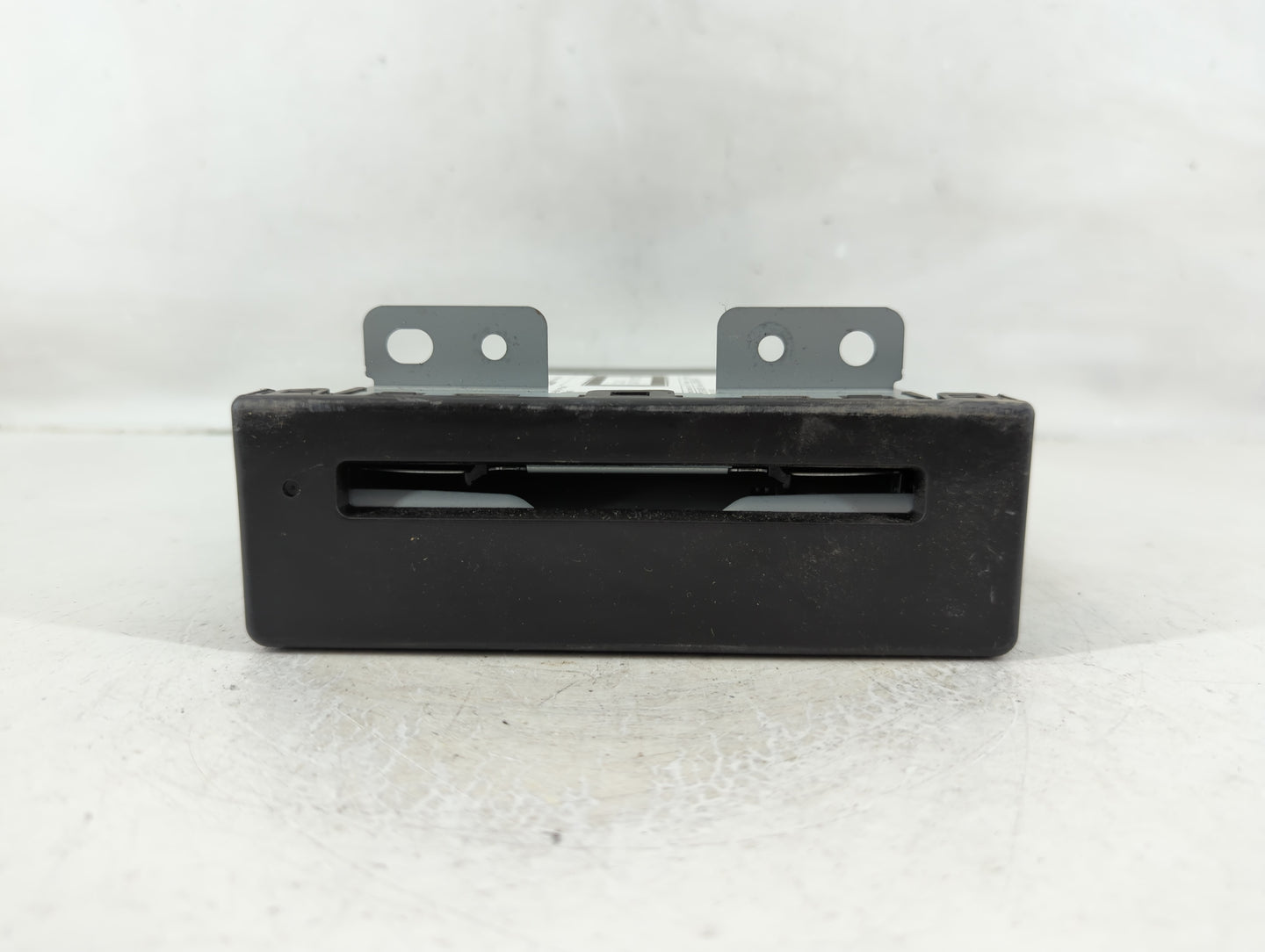 2017-2020 Gmc Yukon Radio AM FM Cd Player Receiver Replacement P/N:84016434 84235089 Fits Fits 2017 2018 2019 2020 OEM Used 