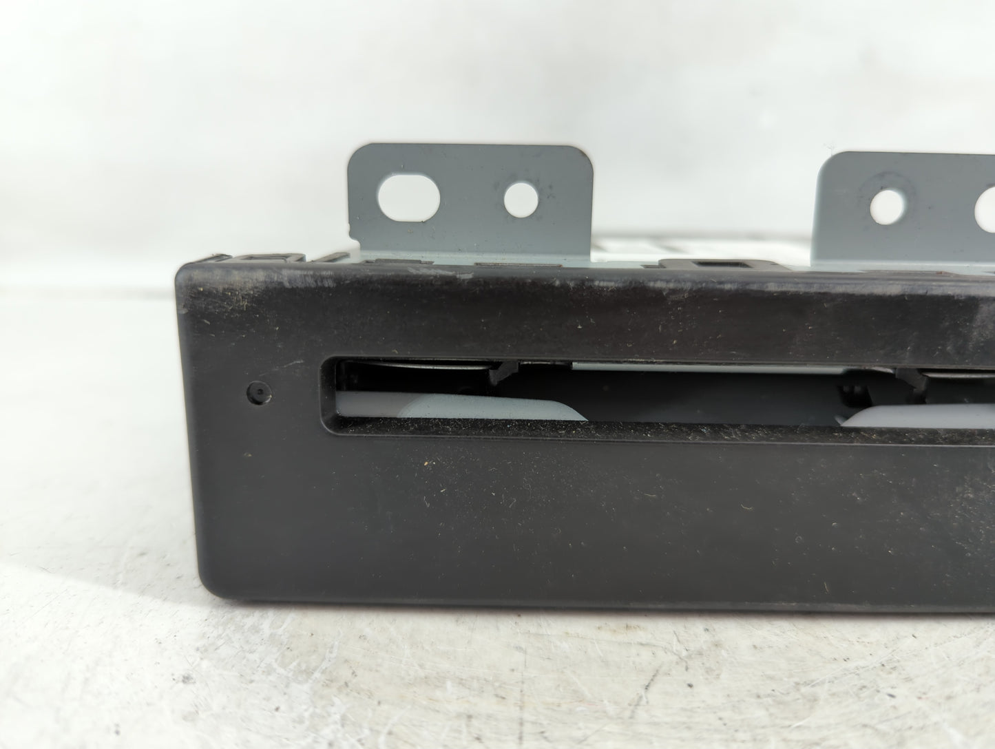 2017-2020 Gmc Yukon Radio AM FM Cd Player Receiver Replacement P/N:84016434 84235089 Fits Fits 2017 2018 2019 2020 OEM Used 