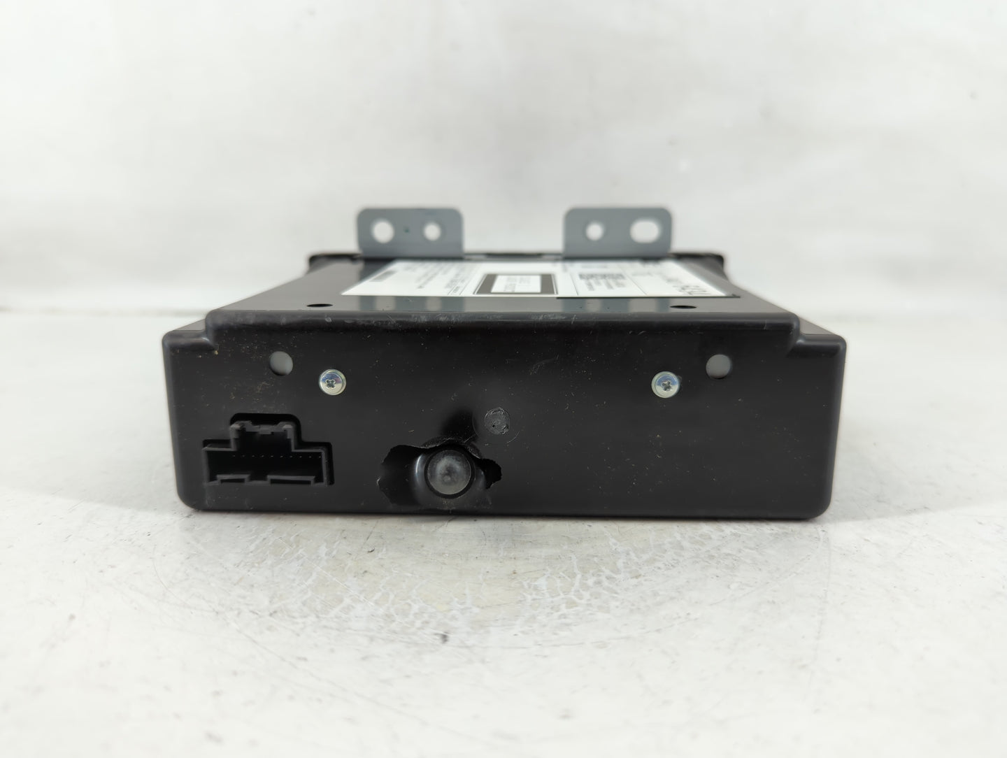 2017-2020 Gmc Yukon Radio AM FM Cd Player Receiver Replacement P/N:84016434 84235089 Fits Fits 2017 2018 2019 2020 OEM Used 