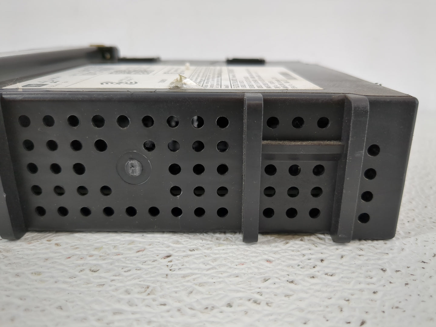 2017 Gmc Yukon Radio AM FM Cd Player Receiver Replacement P/N:84222871 Fits Fits 2018 OEM Used Auto Parts - Oemusedautoparts