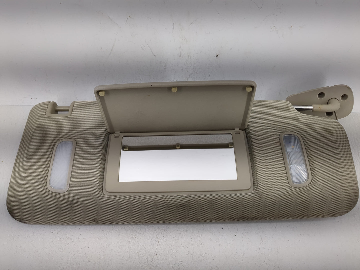 2015-2020 Gmc Yukon Sun Visor Shade Replacement Passenger Right Mirror Fits Fits 2015 2016 2017 2018 2019 2020 OEM Used Auto