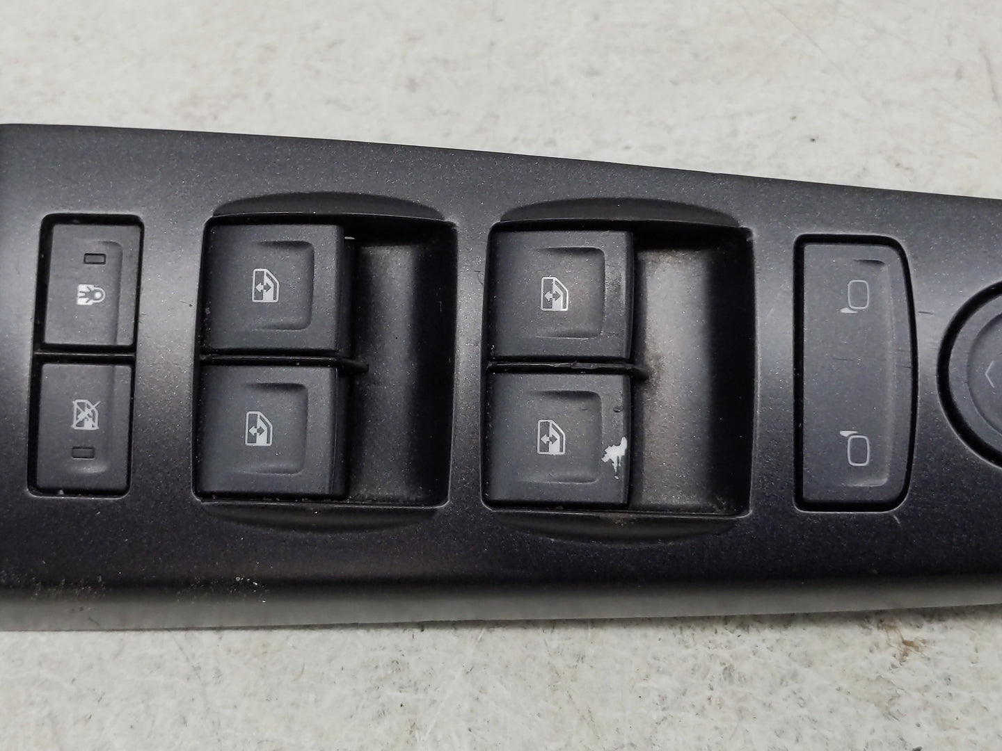 2015-2020 Gmc Yukon Master Power Window Switch Replacement Driver Side Left P/N:B067EA09 23427094 Fits OEM Used Auto Parts -