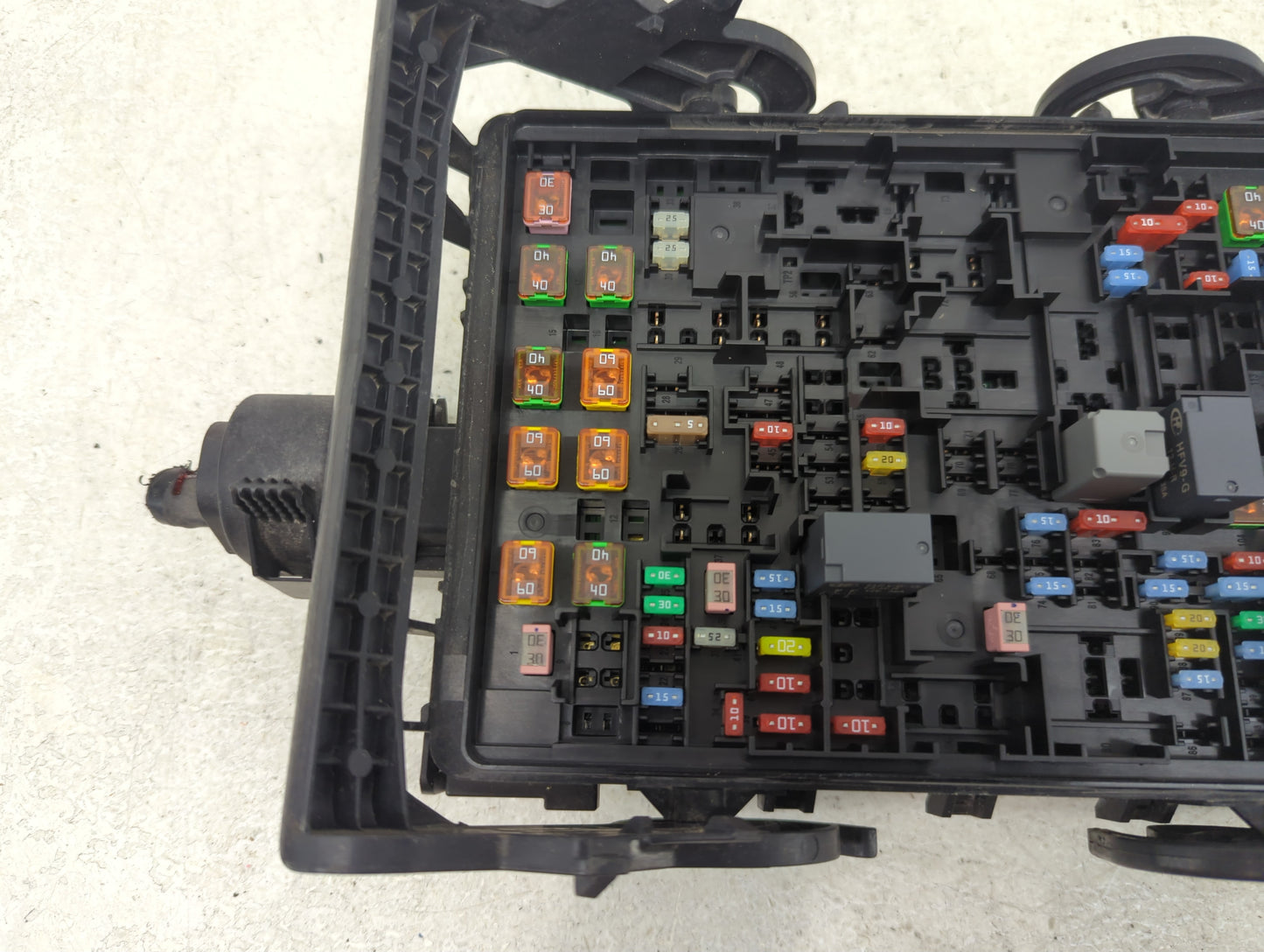2015-2020 Gmc Yukon Fusebox Fuse Box Panel Relay Module P/N:23227061 Fits Fits 2015 2016 2017 2018 2019 2020 OEM Used Auto P