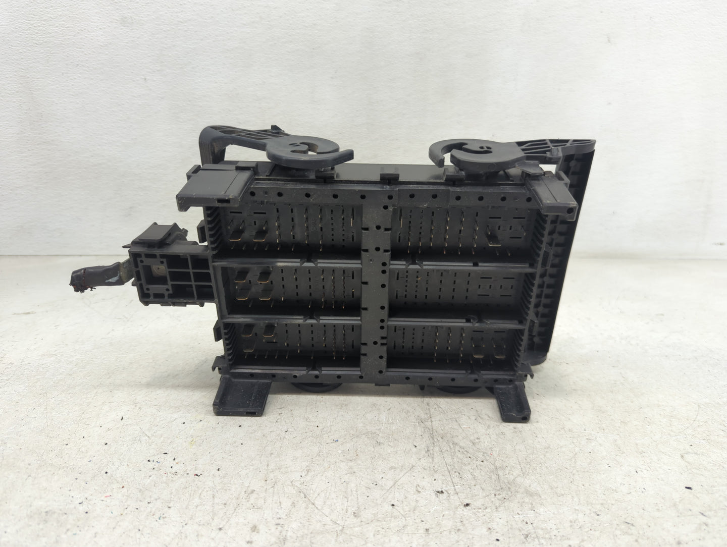 2015-2020 Gmc Yukon Fusebox Fuse Box Panel Relay Module P/N:23227061 Fits Fits 2015 2016 2017 2018 2019 2020 OEM Used Auto P