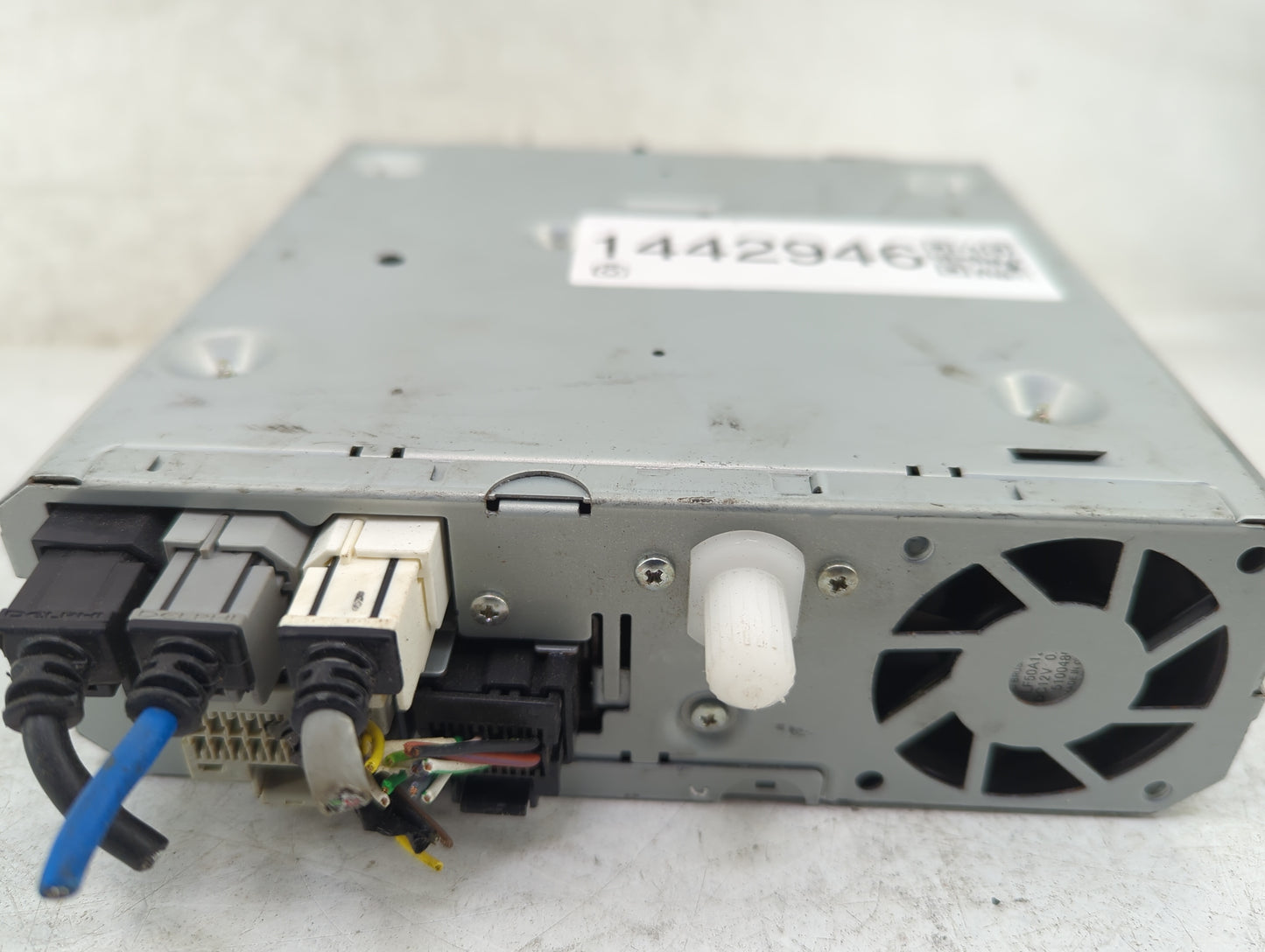 2015-2016 Gmc Yukon Radio AM FM Cd Player Receiver Replacement P/N:23395933 421304423 Fits Fits 2015 2016 2017 2018 2019 202