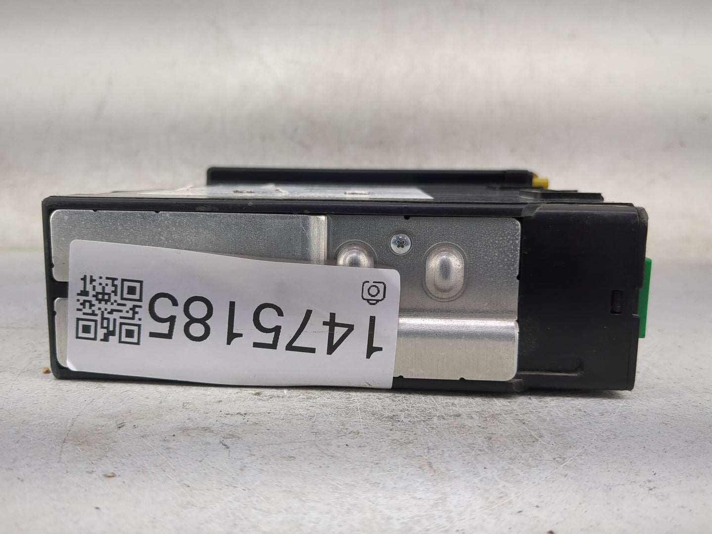 2017-2018 Gmc Yukon Radio AM FM Cd Player Receiver Replacement P/N:84278527 TEN-F7004CR, MP307607 Fits Fits 2017 2018 2019 O