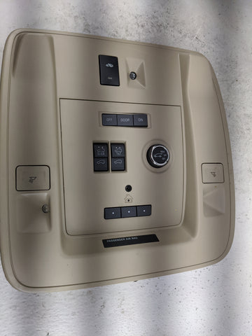 2015-2020 Gmc Yukon Overhead Roof Console Tan 1483328 - Oemusedautoparts1.com