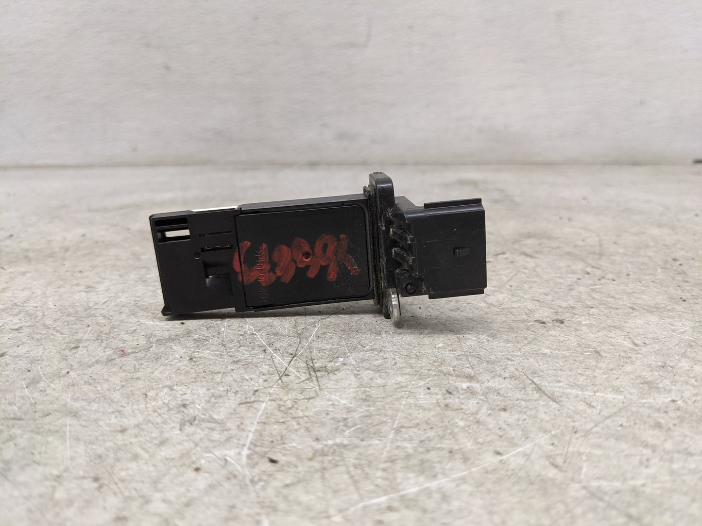 2015-2020 Gmc Yukon Mass Air Flow Meter Maf 1485729 - Oemusedautoparts1.com