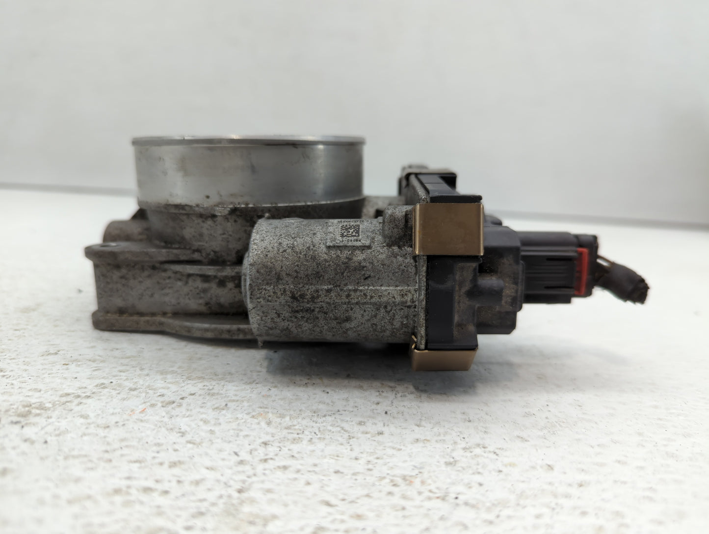 2015-2022 Gmc Yukon Throttle Body P/N:12617792 Fits Fits 2014 2015 2016 2017 2018 2019 2020 2021 2022 OEM Used Auto Parts - 