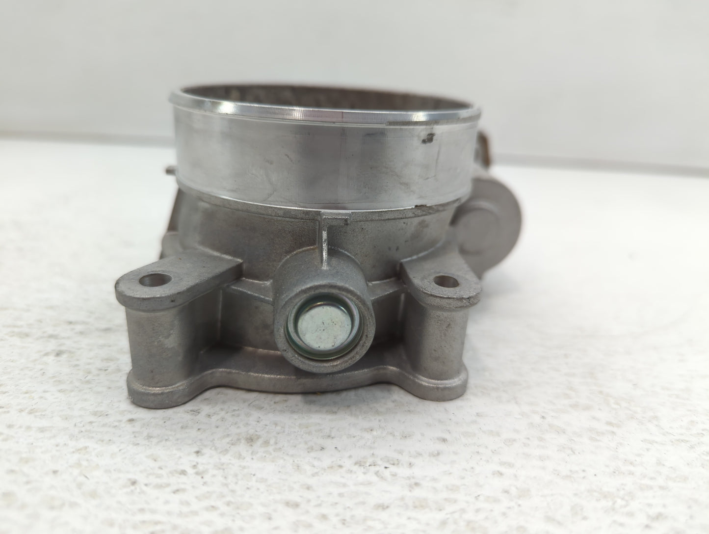 2015-2022 Gmc Yukon Throttle Body P/N:12617792 Fits Fits 2014 2015 2016 2017 2018 2019 2020 2021 2022 OEM Used Auto Parts - 