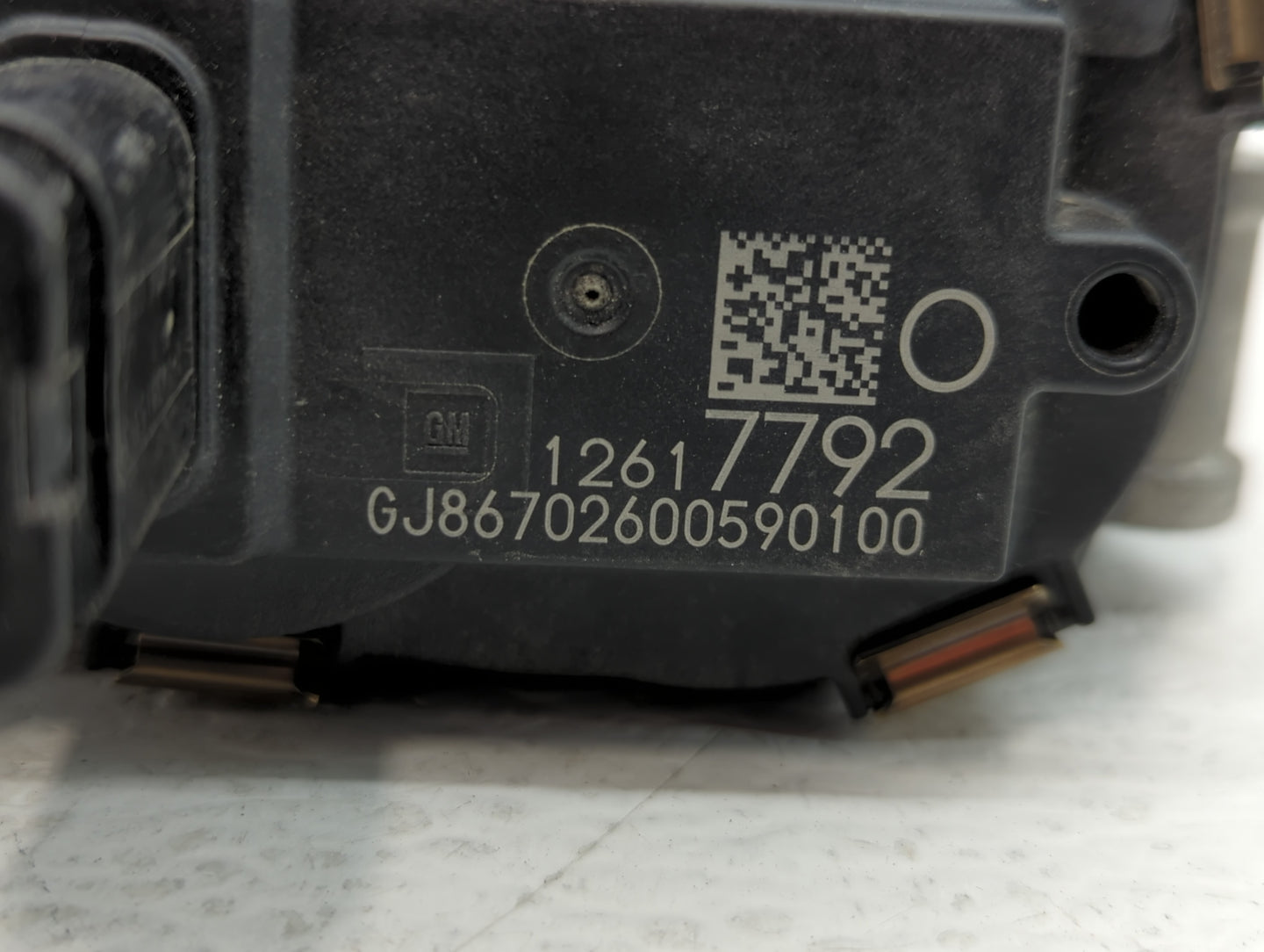 2015-2022 Gmc Yukon Throttle Body P/N:12617792 Fits Fits 2014 2015 2016 2017 2018 2019 2020 2021 2022 OEM Used Auto Parts - 