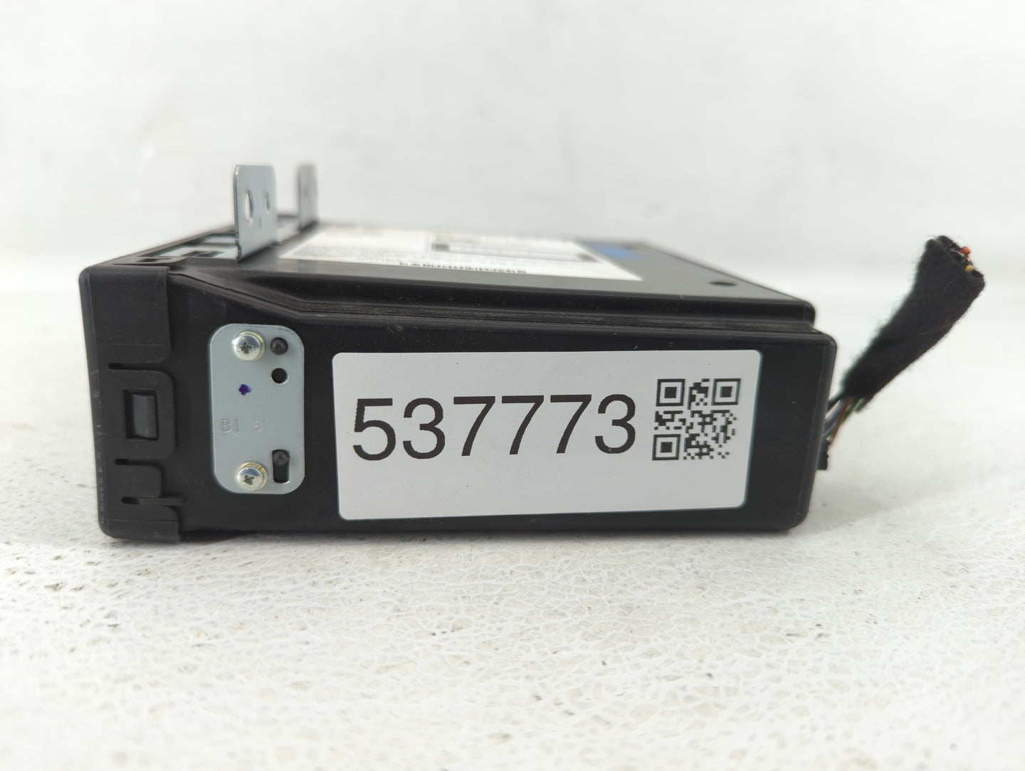 2015-2016 Gmc Yukon Radio AM FM Cd Player Receiver Replacement P/N:84016434 Fits Fits 2015 2016 2017 2018 2019 2020 OEM Used