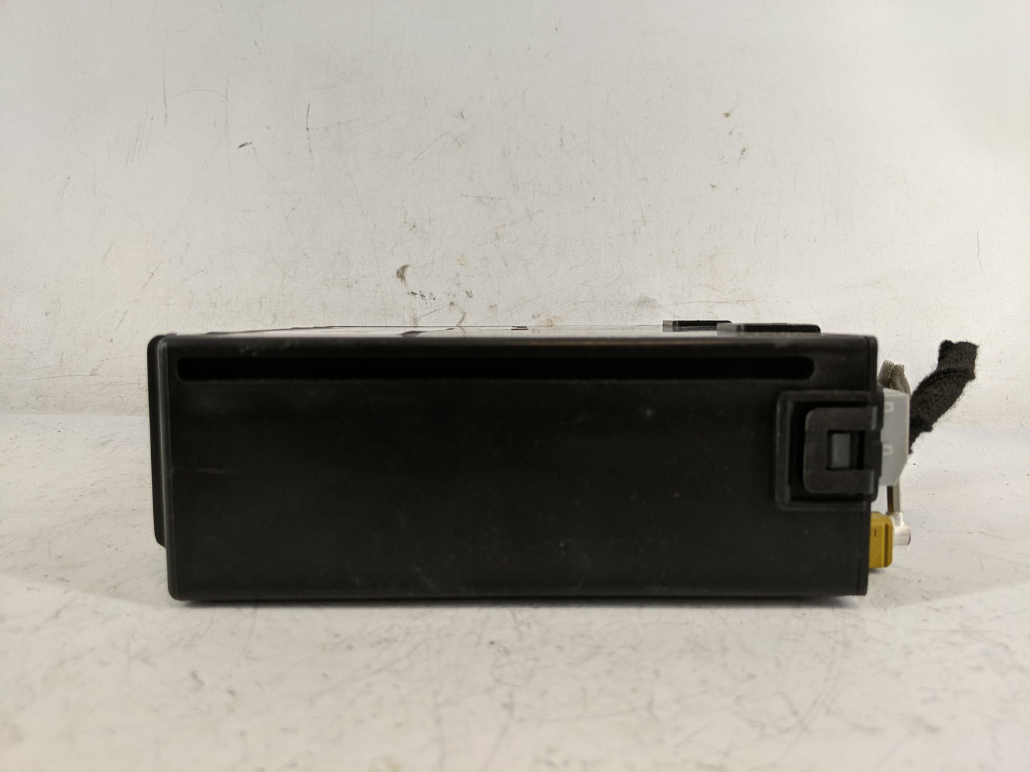 2017 Gmc Yukon Xl Radio AM FM Cd Player Receiver Replacement P/N:84222871 Fits Fits 2016 2018 2019 2020 OEM Used Auto Parts 